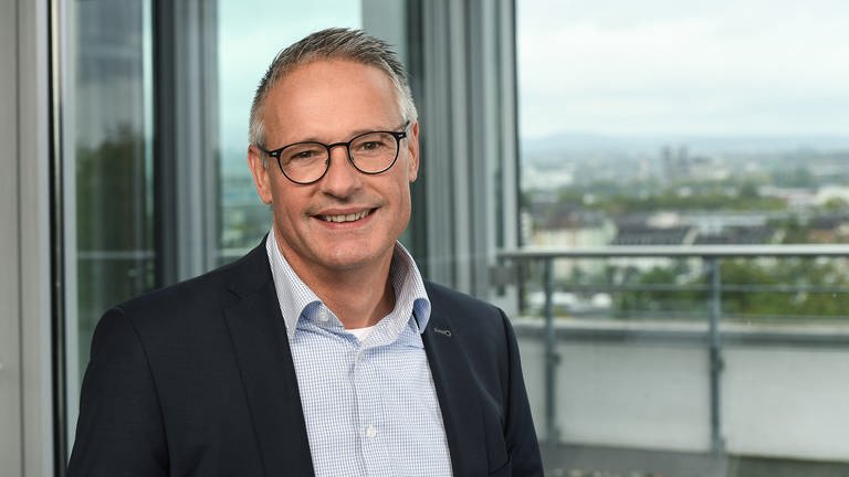 Vorstand Herzenssache: Manfred Stang, Vorstandsvorsitzender der Sparda-Bank Südwest eG
